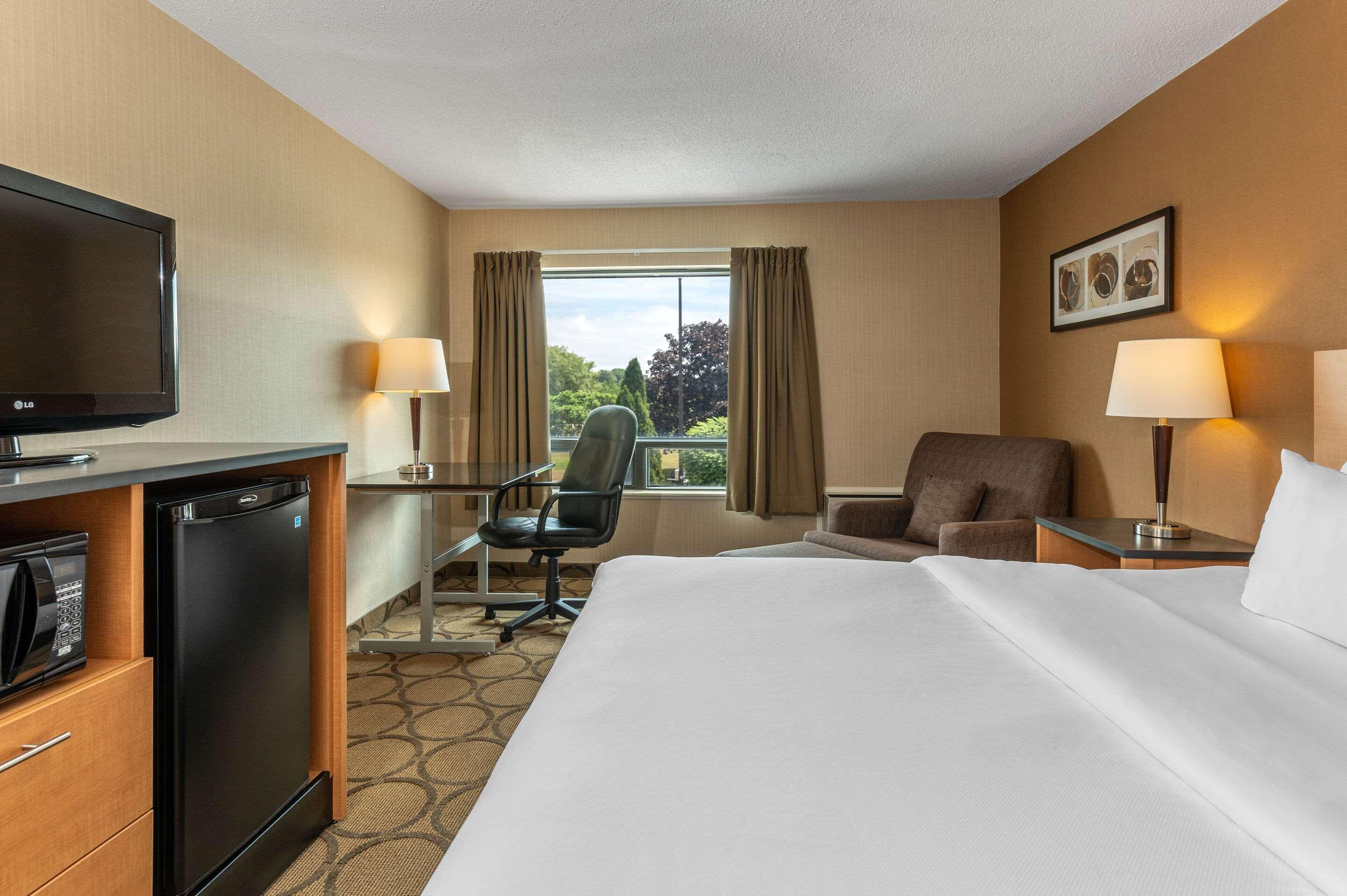 Comfort Inn Timmins Exterior photo